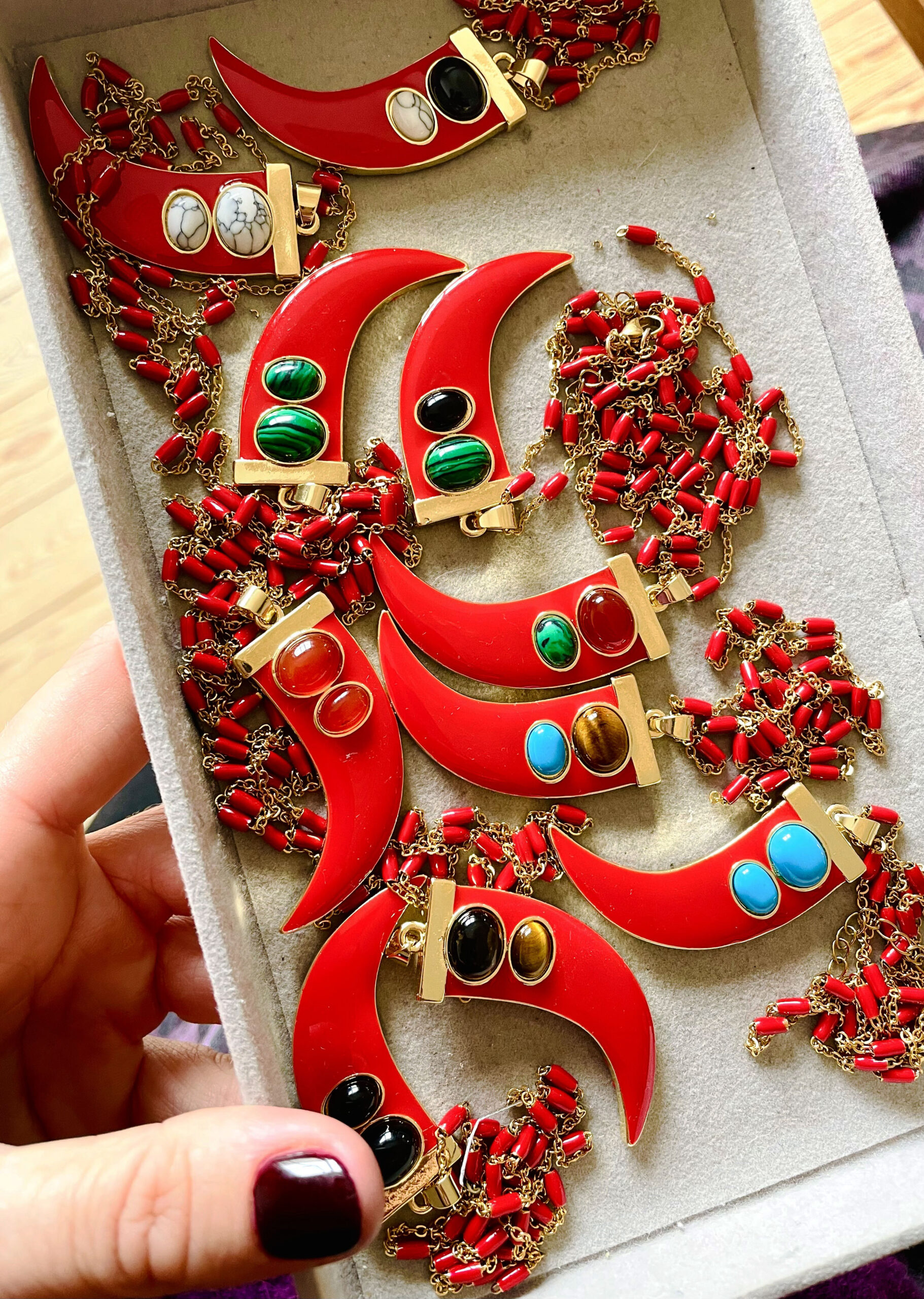 Collier LORRAINE rouge – Image 5